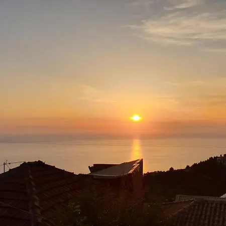 Pure Blue House Дом отдыха Атанион