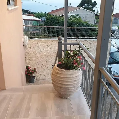 Pure Blue House בית נופש *